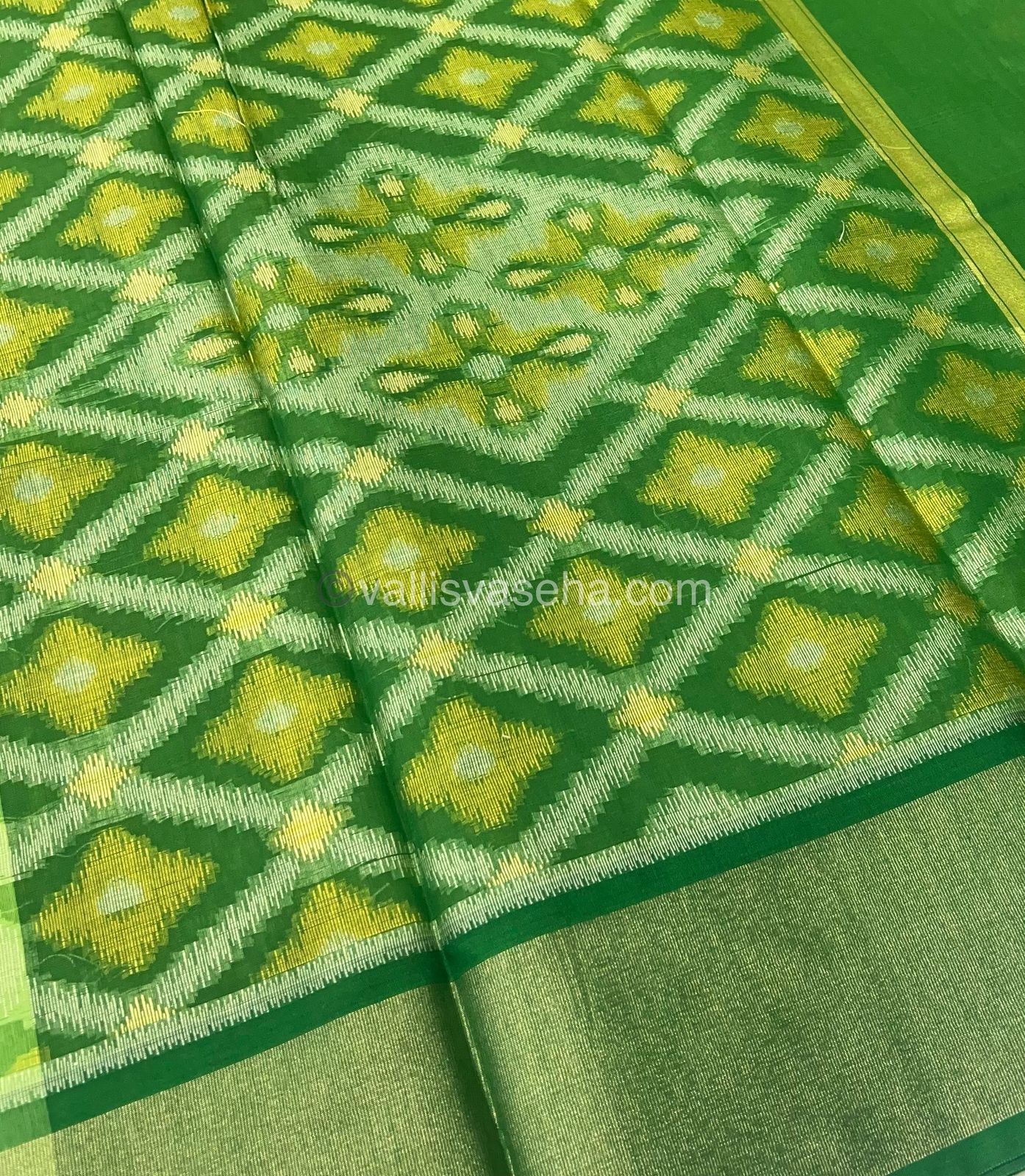 Banarasi Pochampally Weaving Semi Soft Cotton Saree - Light Green with Dark Green - VVBPS001