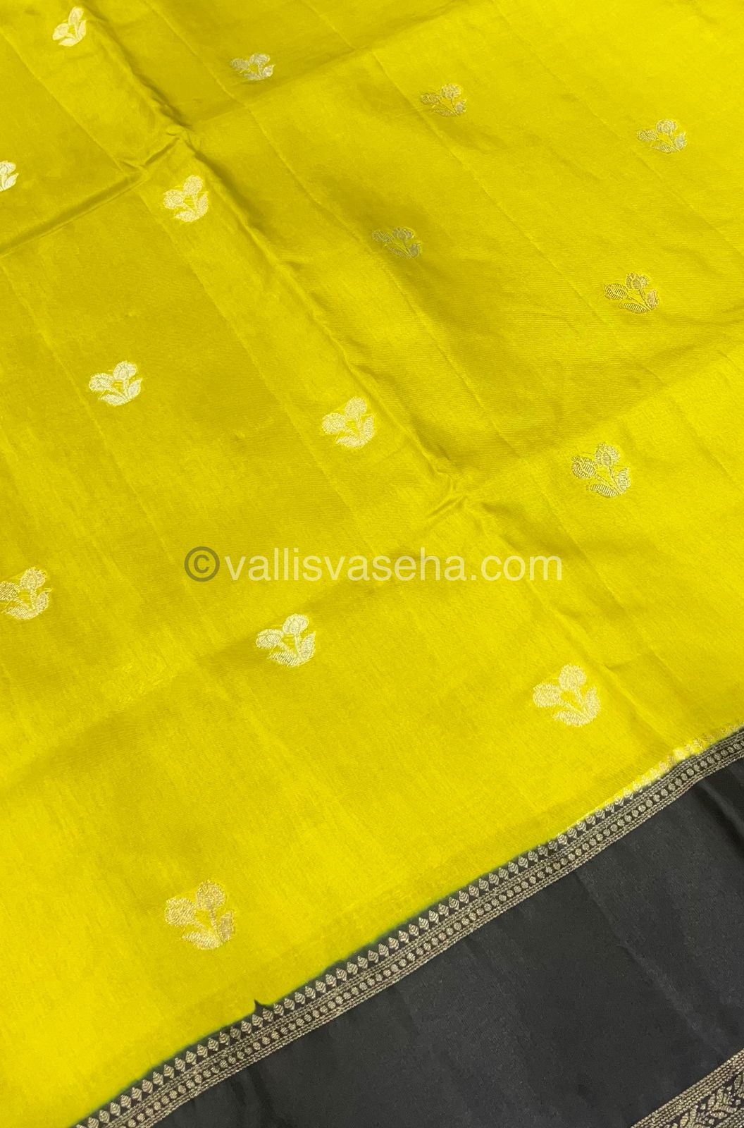 Russian Viscose - Premium Viscose Saree - Retta Petta Border- VVRVS002