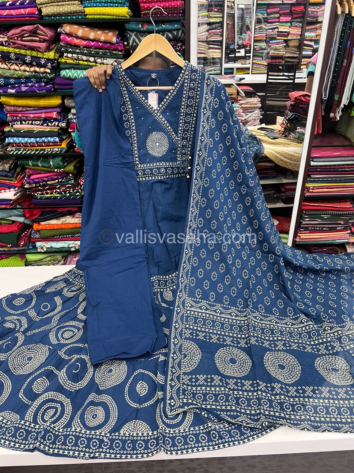 Anarkali - Blue Shade - Salwar, Kameez & Duppatta(3pc)- Fancy Cotton - VVRAS001
