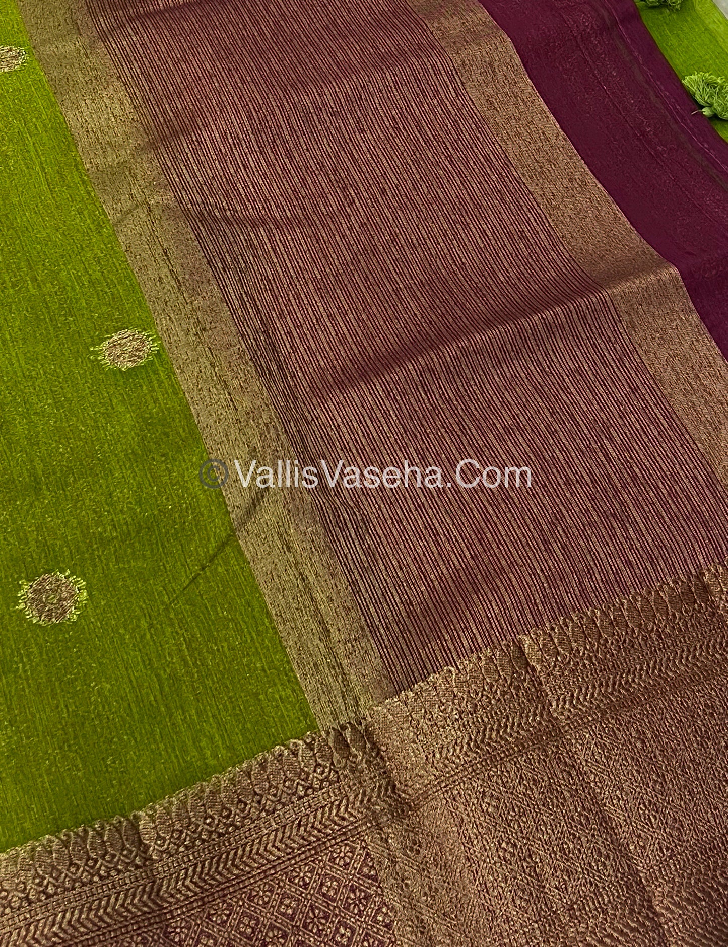 Bamboo Silk Saree  - Dark Green ( Pasi Payaru Green) with Wine Shade - VVBSS001
