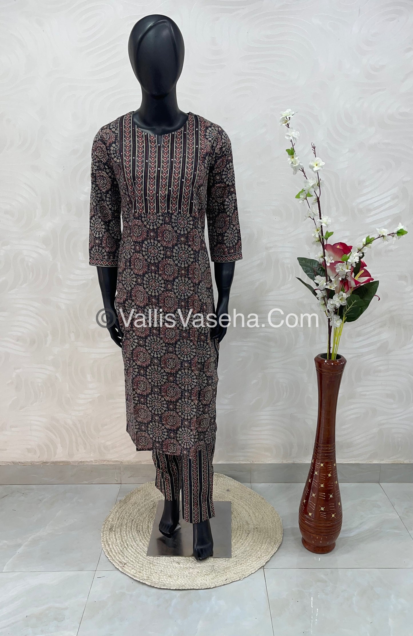 Trendy Printed Cotton - Co-ord Set - Black Shade - VVRCS001
