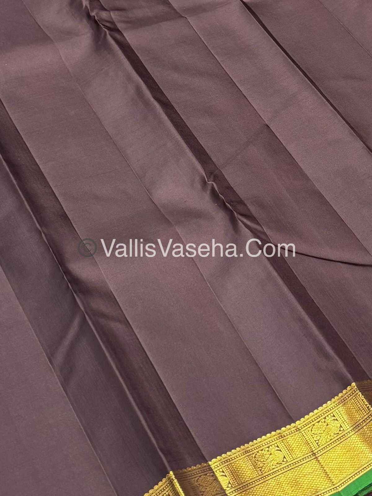 Pure Kanchipuram Silk Saree - Green & Brown Combo - VVPS025