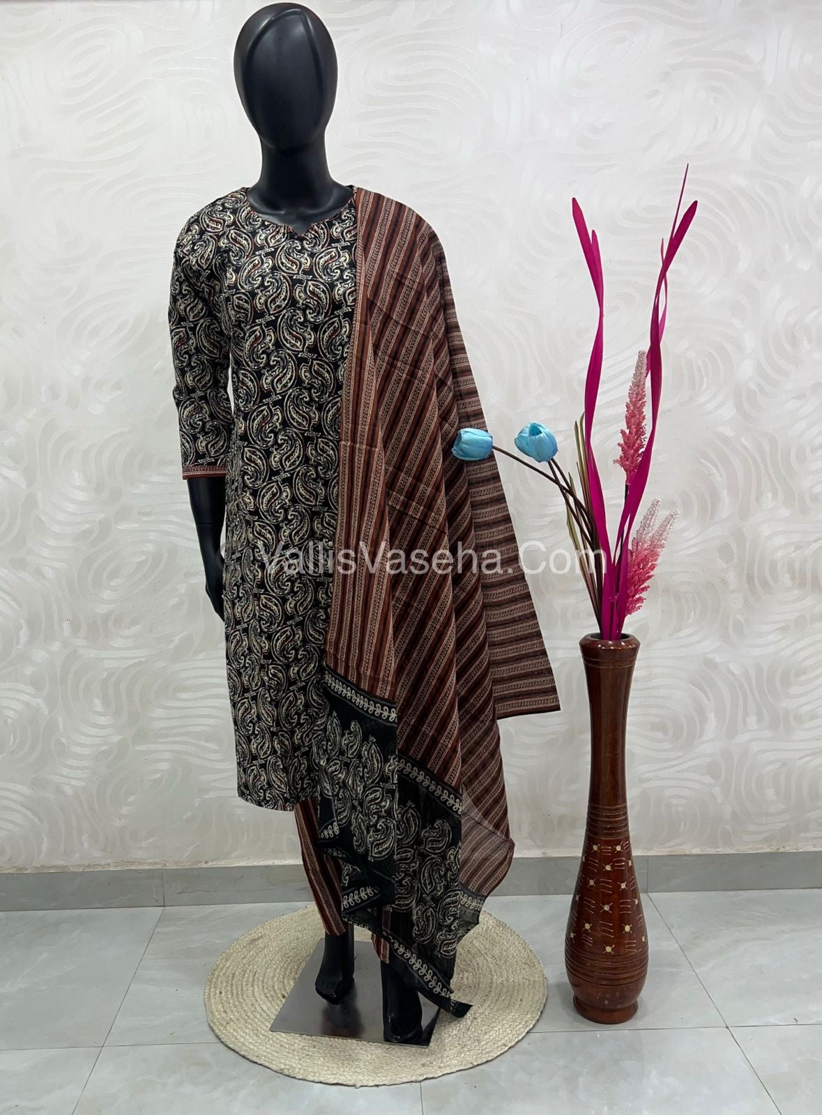 Ready Made - Salwar, Kameez & Duppatta(3pc) - Printed - VVRBS002