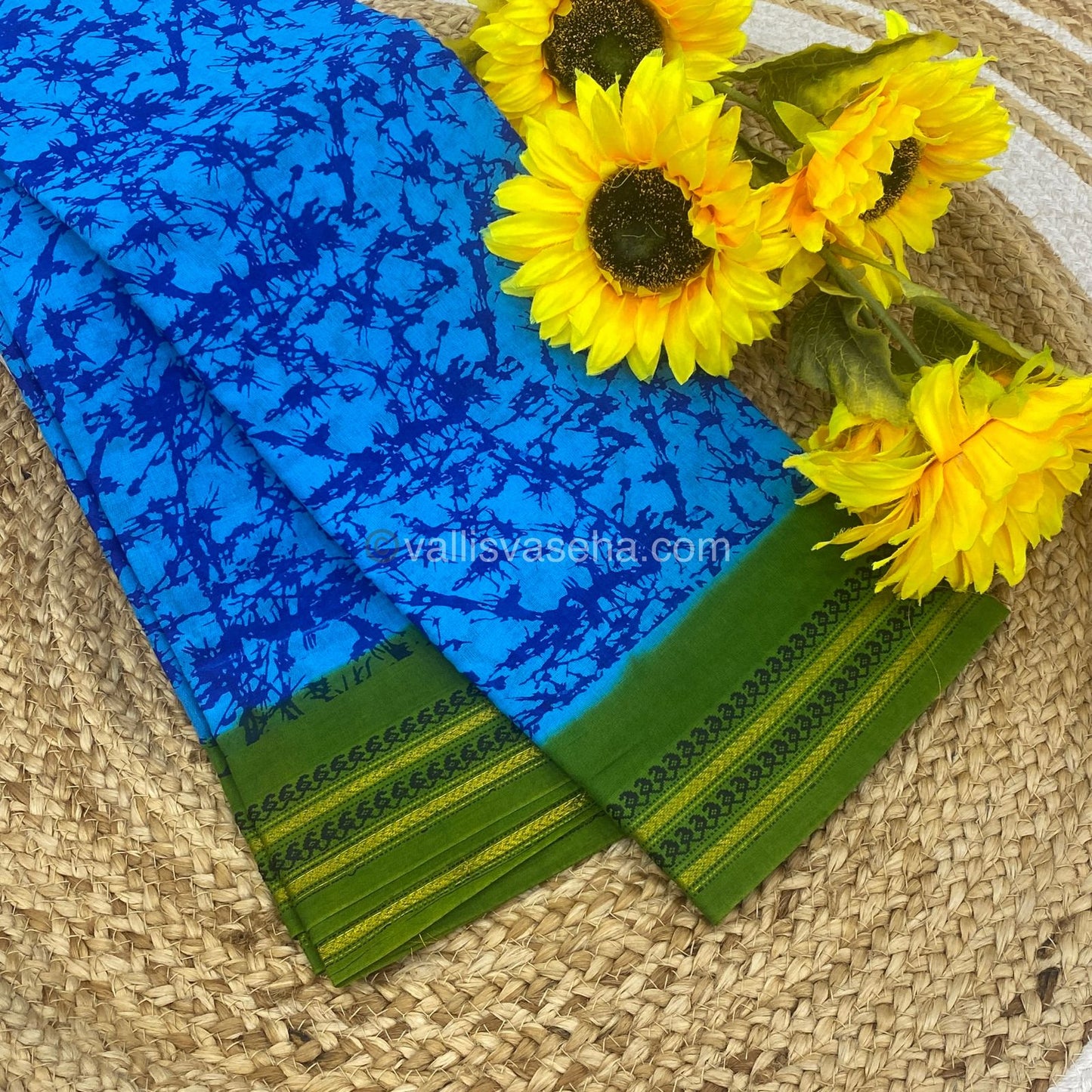 Sungudi Cotton Saree | Cloud Print - Blue with Green Shade - VVSCV004