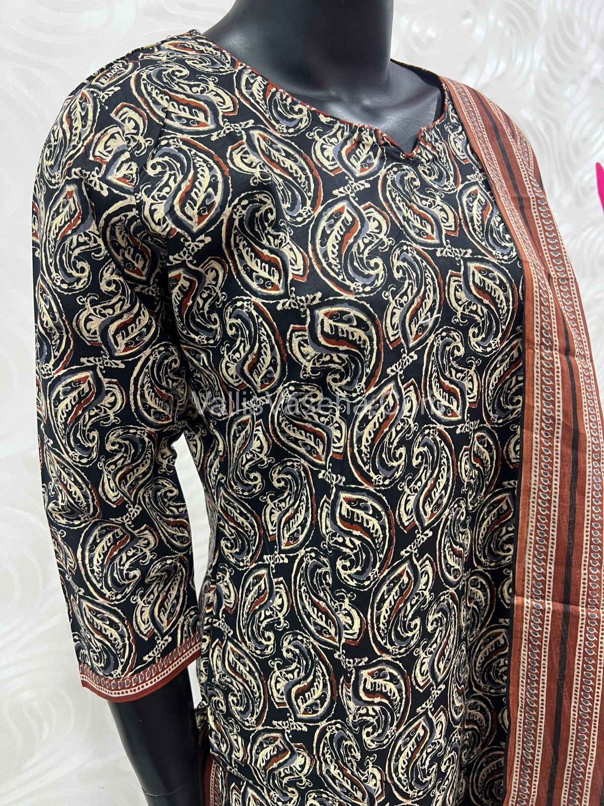 Ready Made - Salwar, Kameez & Duppatta(3pc) - Printed - VVRBS002