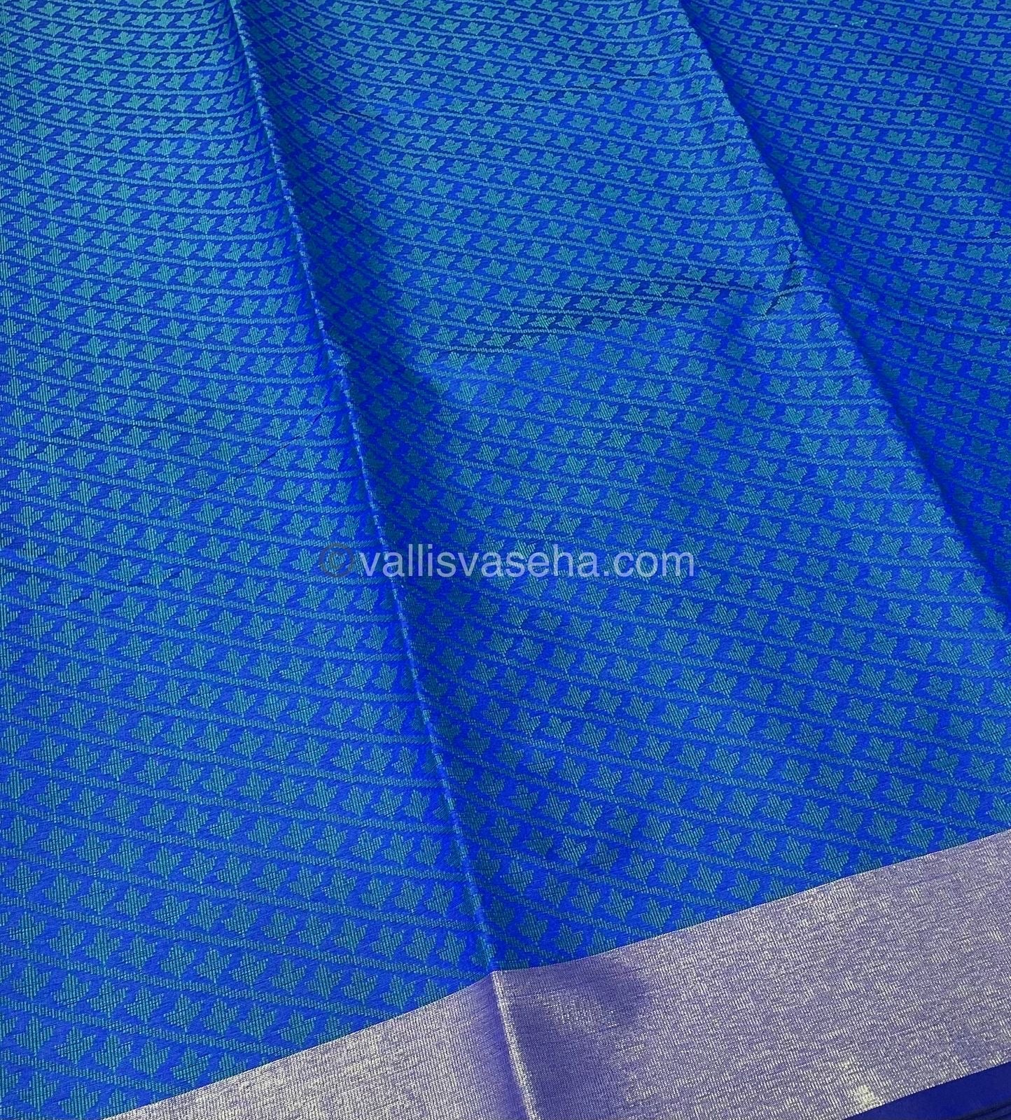 Banarasi - Kora Tanchoi - Semi Soft Silk Saree - VVKTS001