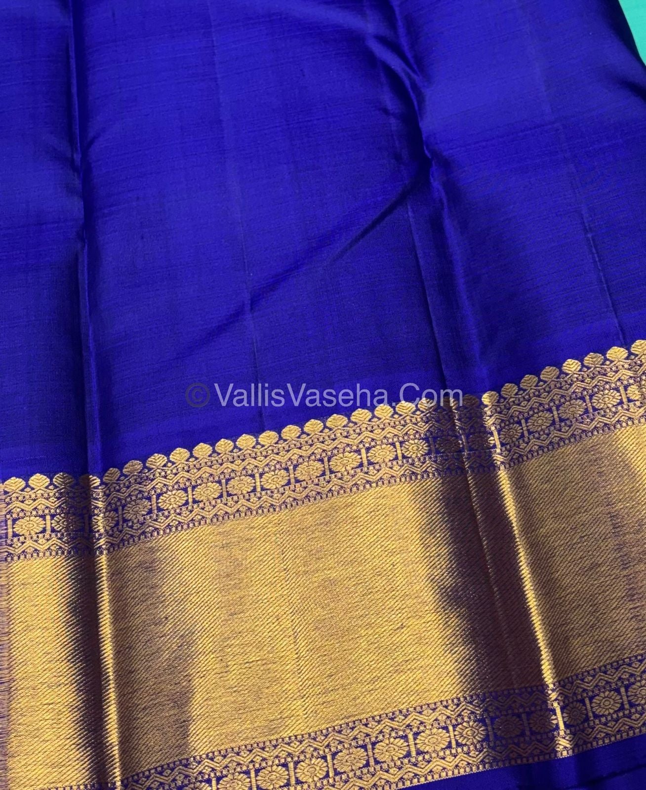 Pure Vintage Korvai Kanchipuram Silk Saree - Blue & Blue Combo - VVPS032