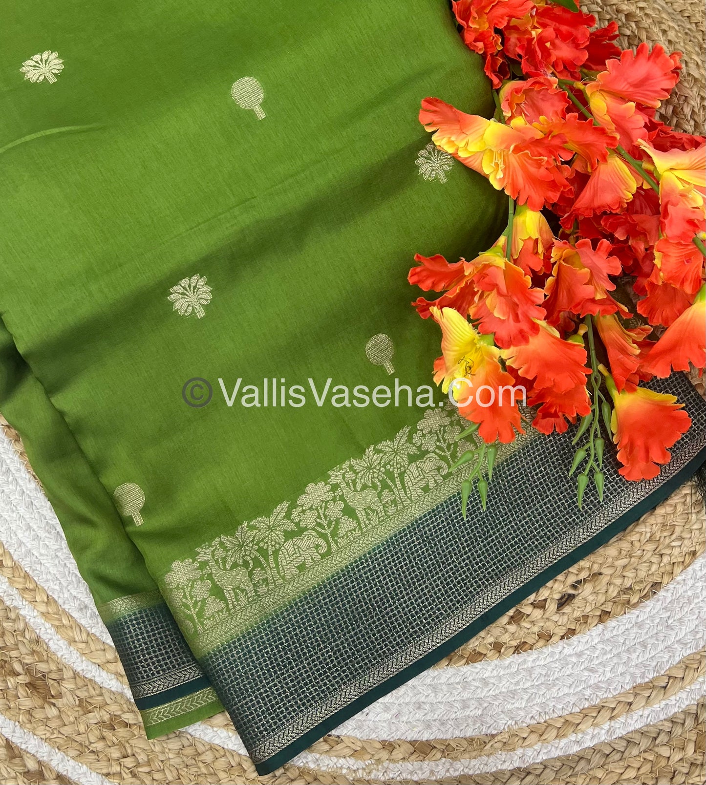 Russian Viscose - Premium Viscose Saree - VVRVS001