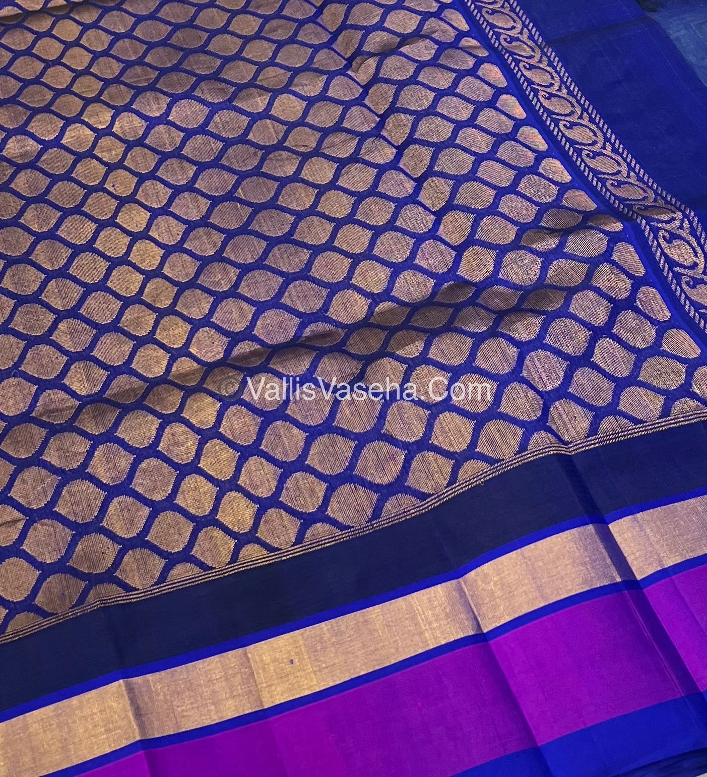 Pure Korvai Silk Cotton Saree - Green With Blue Shade Temple border - VVKSC001