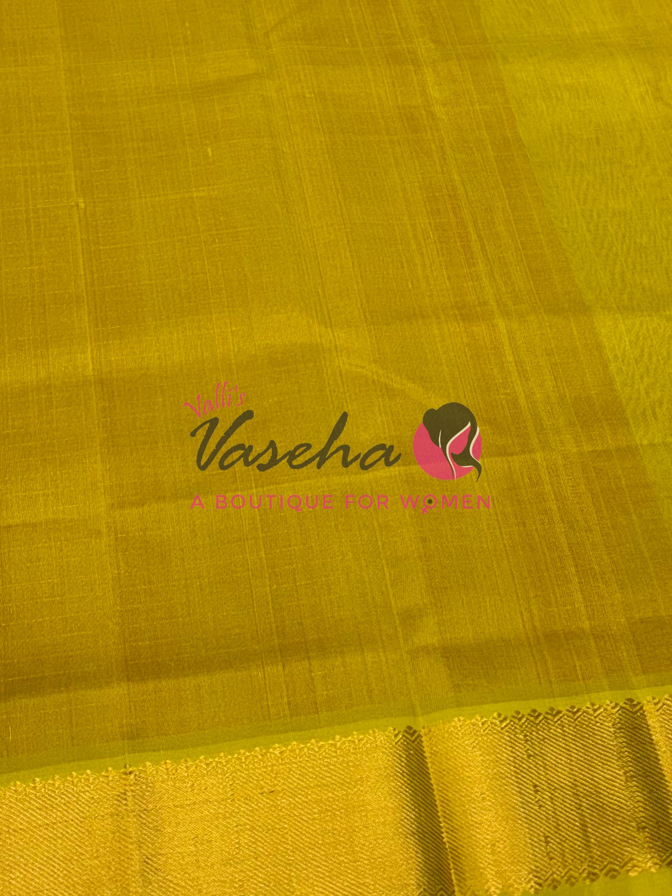 Pure Silk Cotton Saree - Mayil & Chakkaram Design - Red With Yellowish green Shade -VVMC002