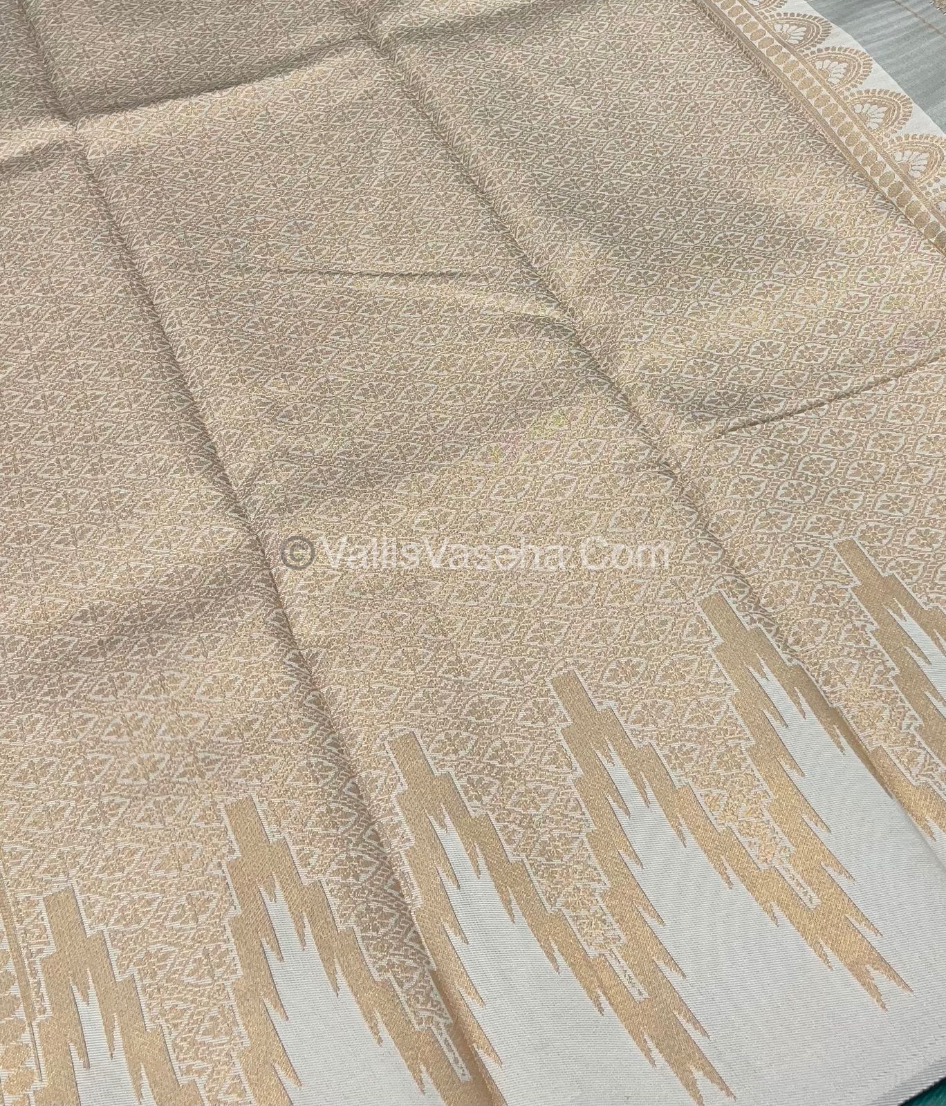 Kanchi Semi Silk - Ramar Green with Cream - VVKSS003