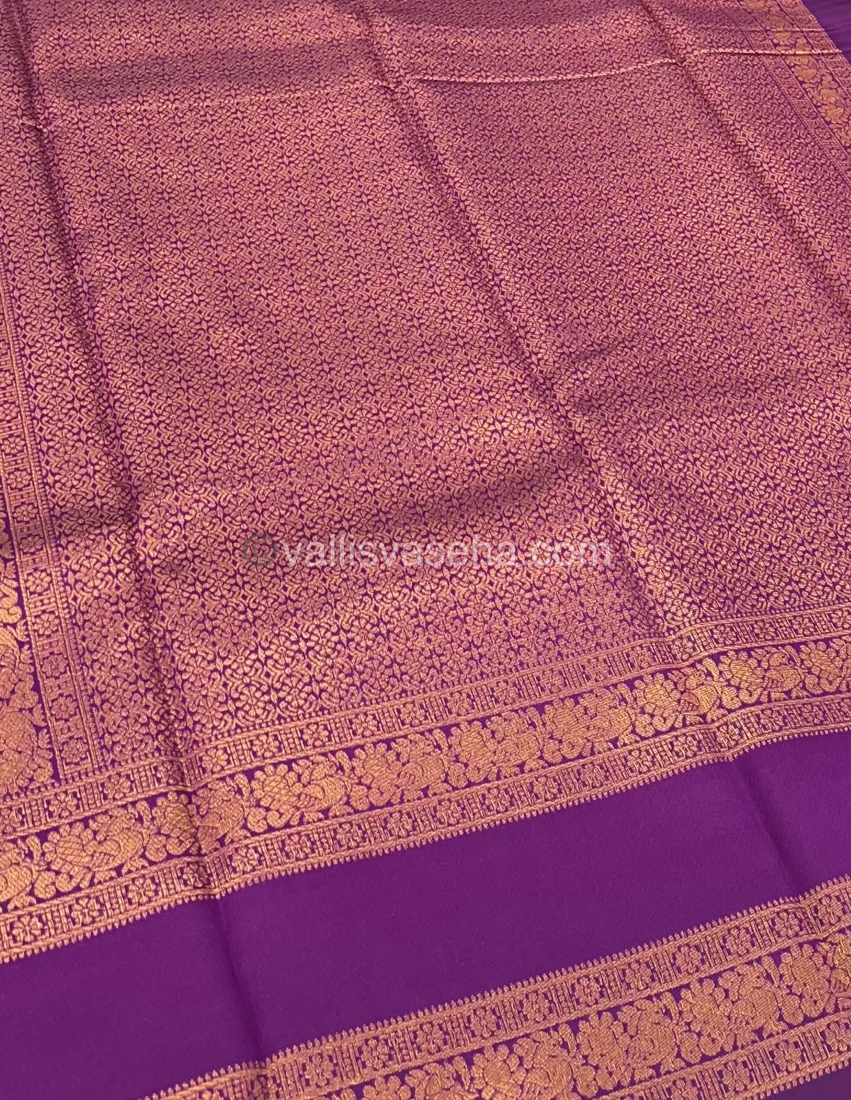 Kanchi Semi Silk - Mayil & Chakkaram design - VVKSS001