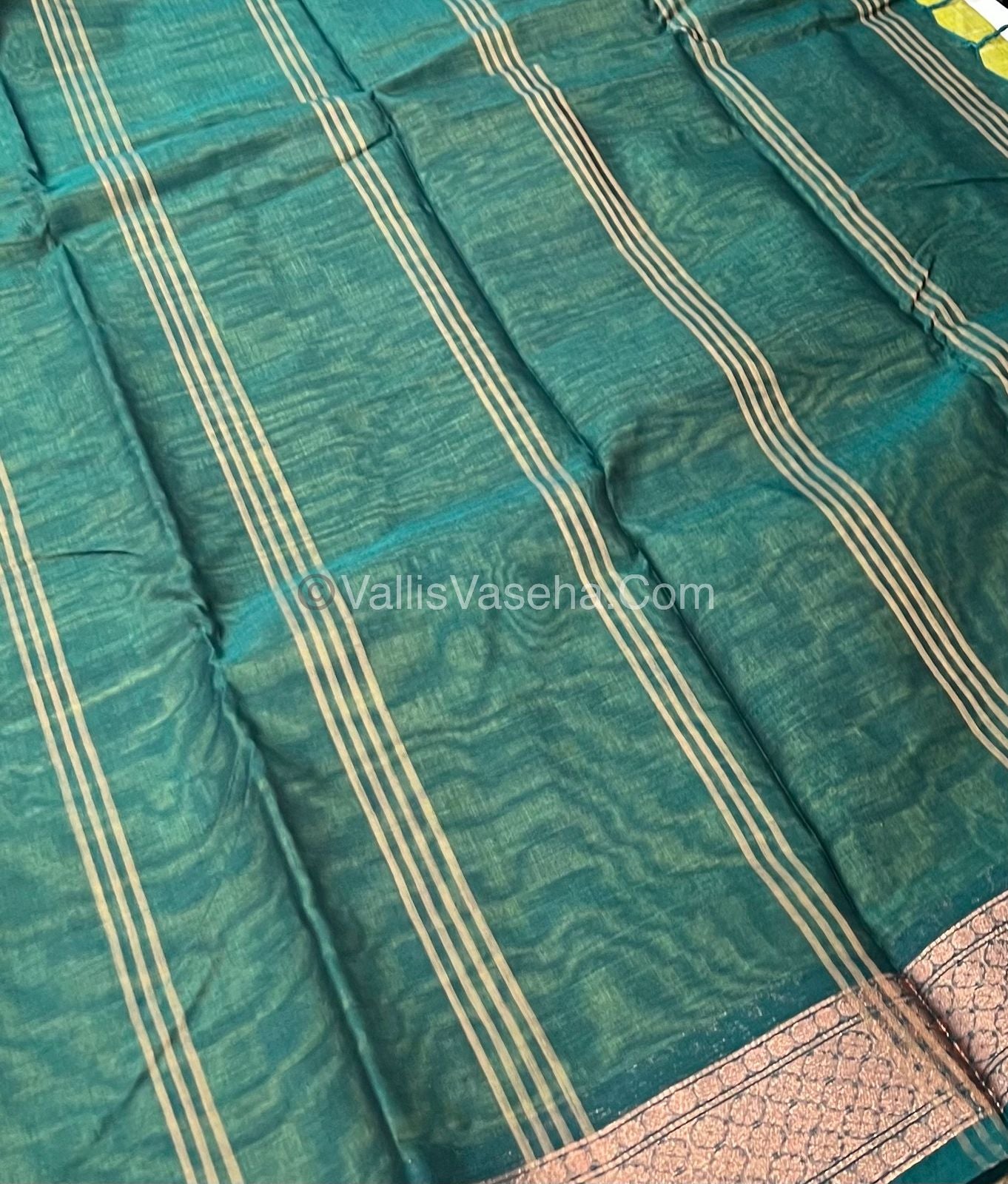 Dhaka Cotton Saree - VVDCS001