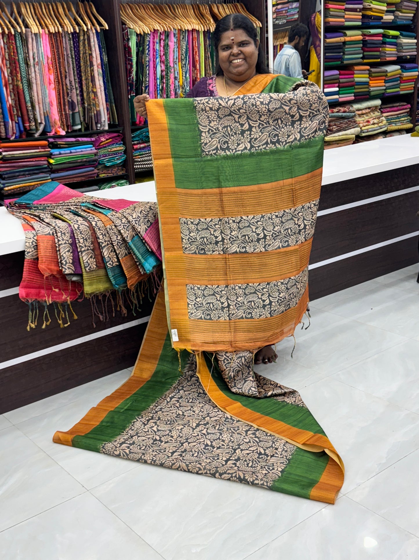Semi Tussar -Green & Yellow Border - VVSTS005