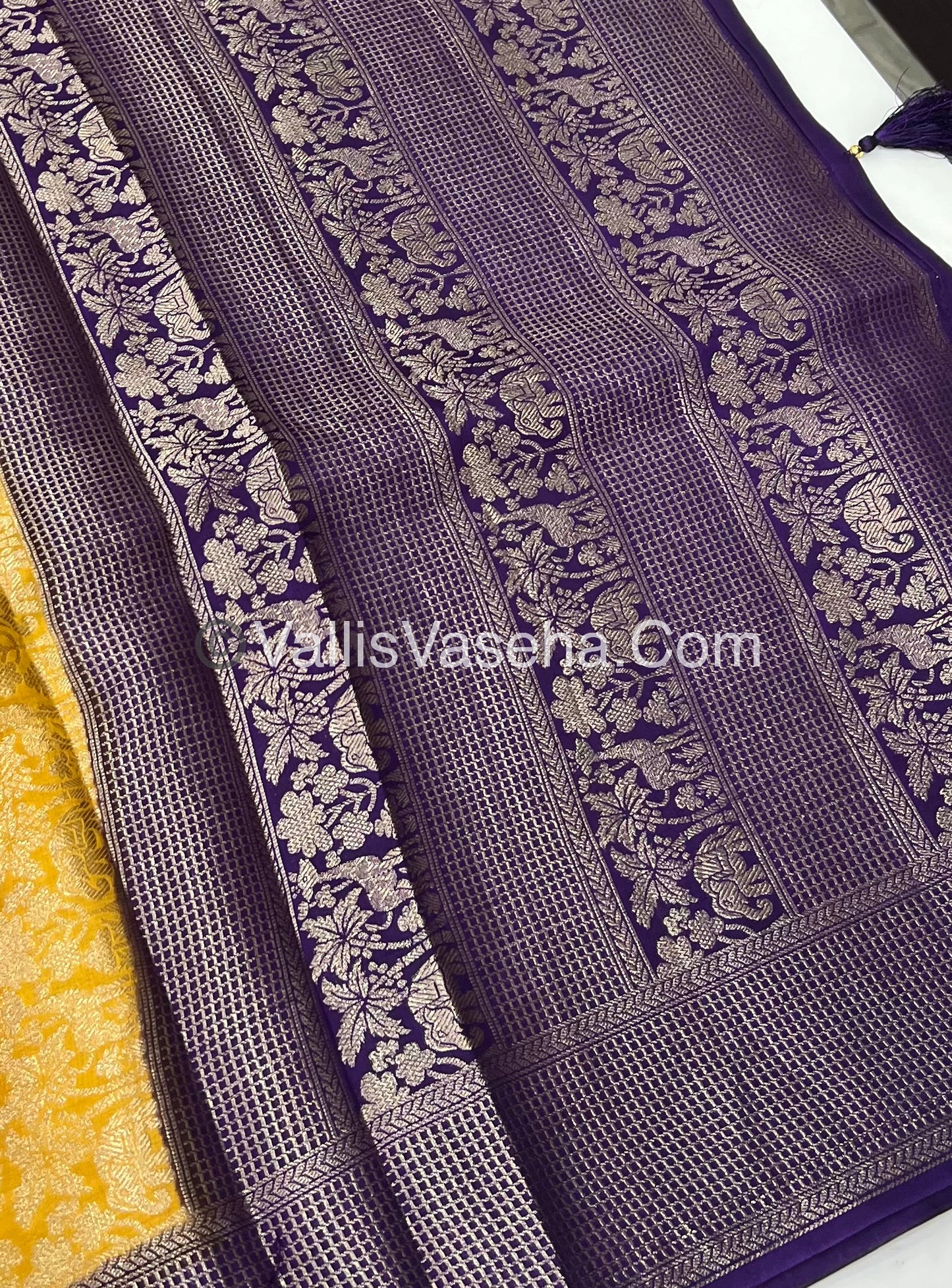 Russian Viscose - Premium Viscose Saree - VVRVS001
