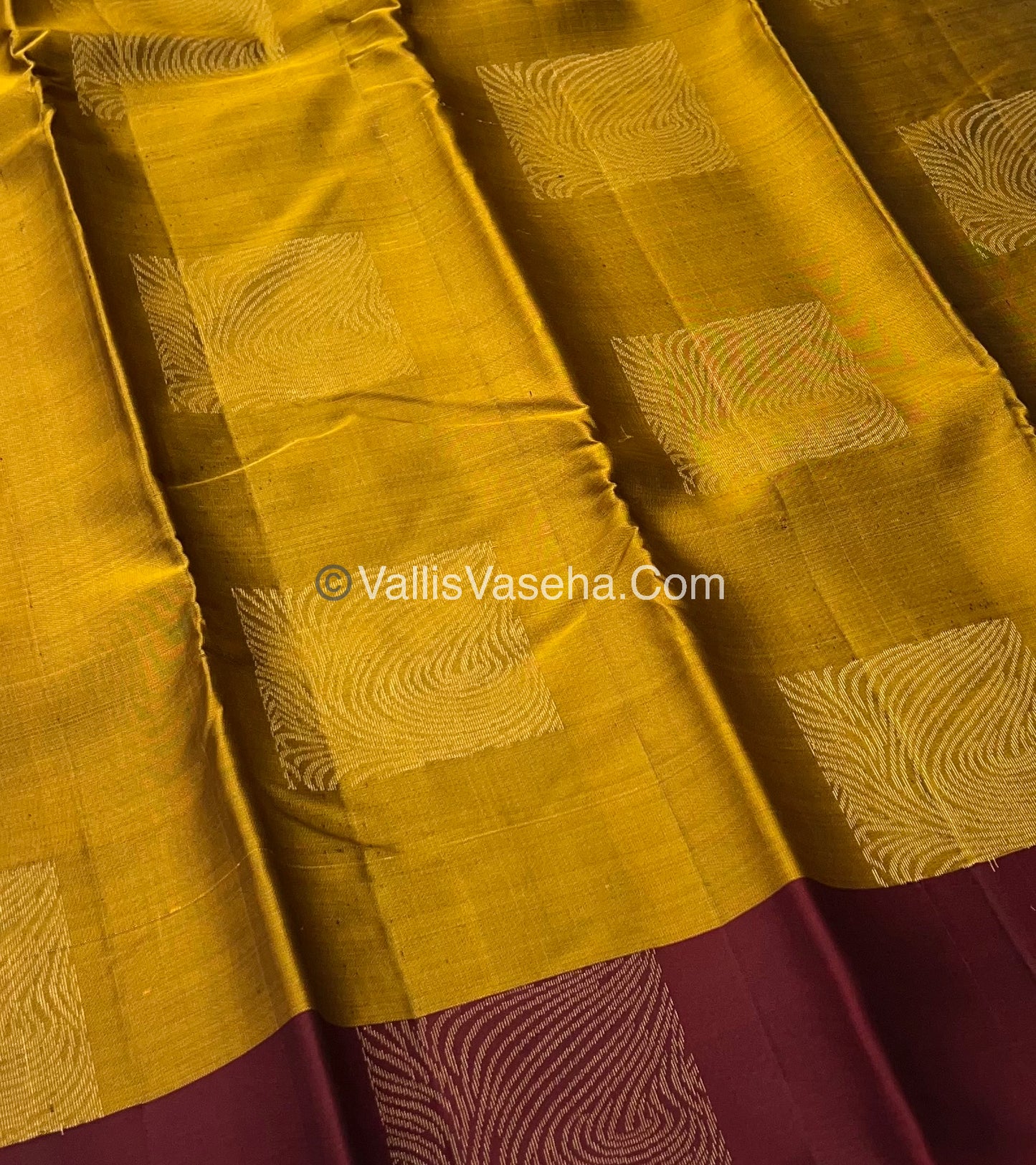 Half Mix - Pure Soft Silk Saree - VVPSS030