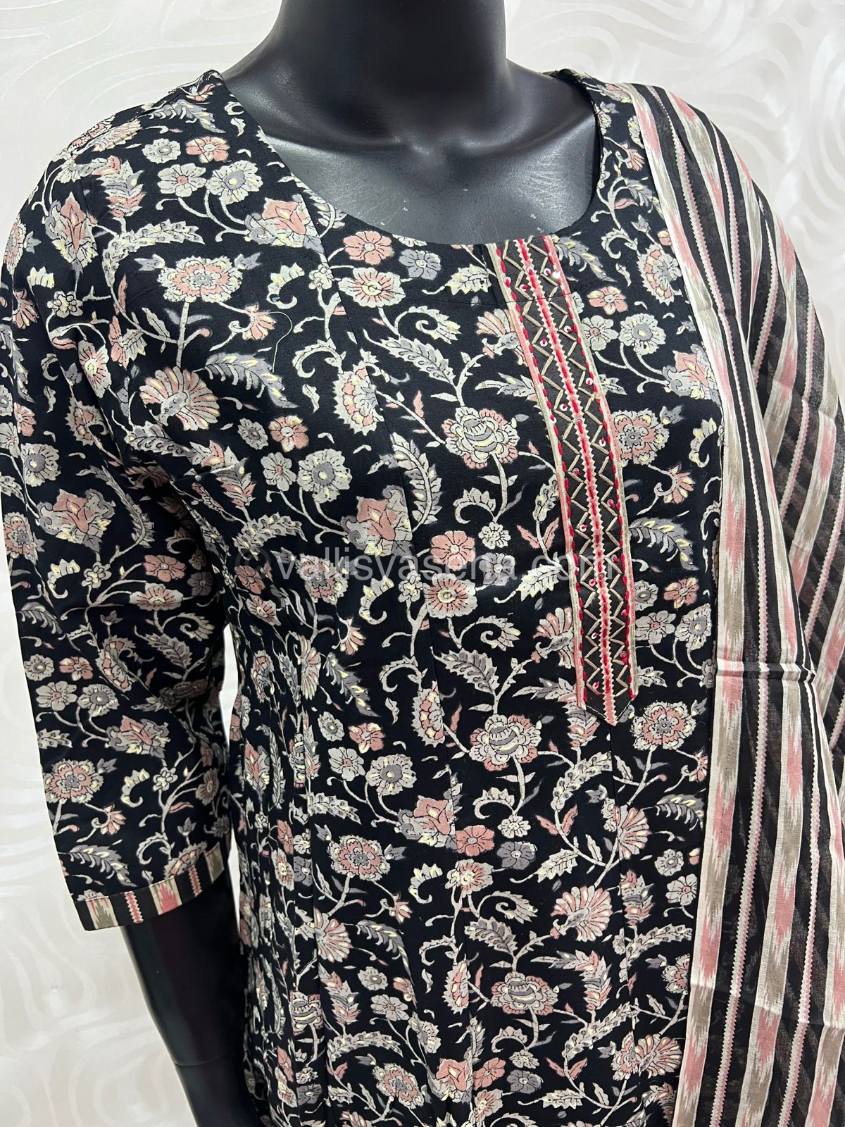 Ready Made - Anarkali - Salwar, Kameez & Duppatta(3pc)- Printed Cotton - VVAS003