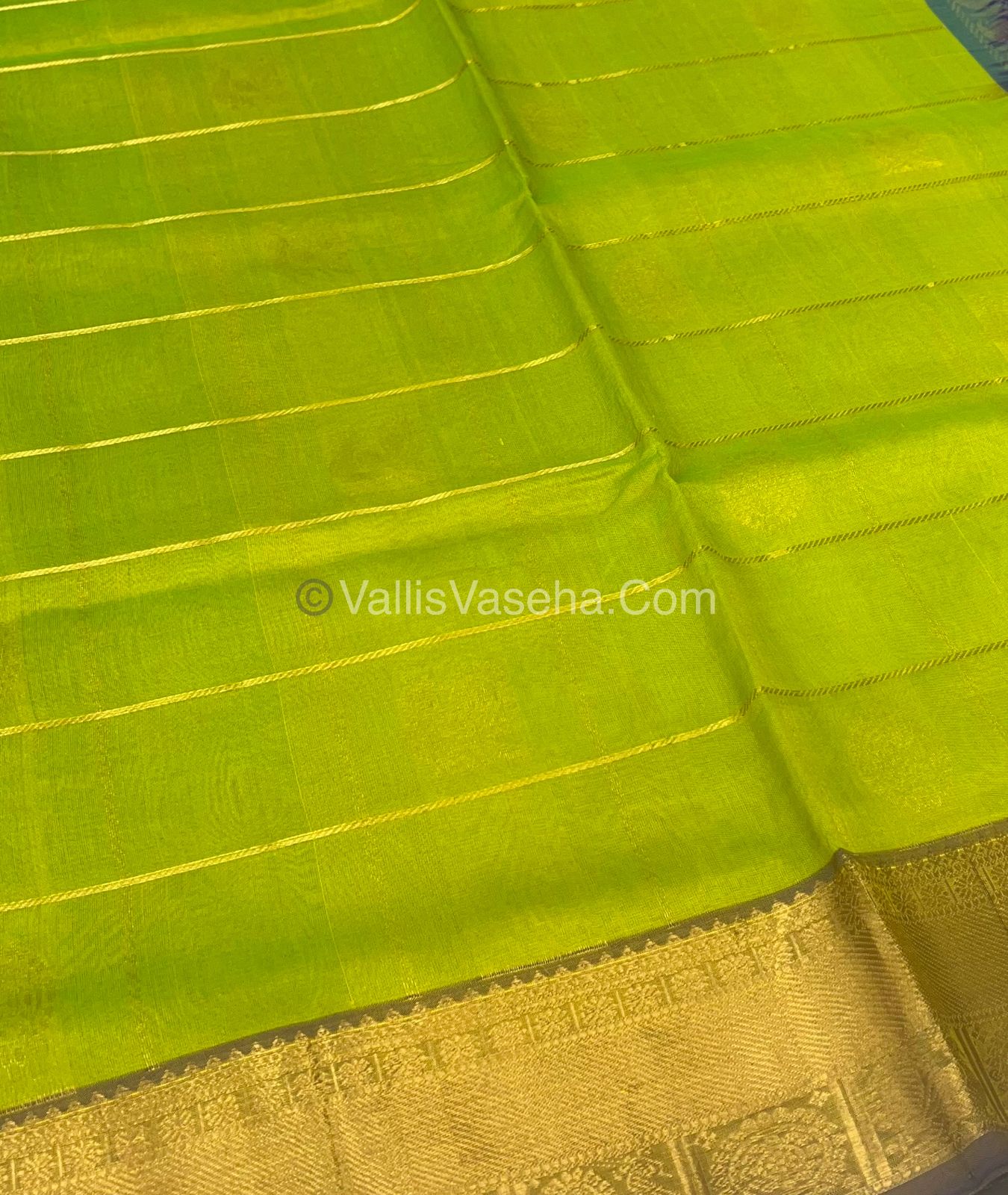 Pure Silk Cotton Saree - Mayil & Chakkaram Design - Lemon Green with Blue Shade- VVMC001