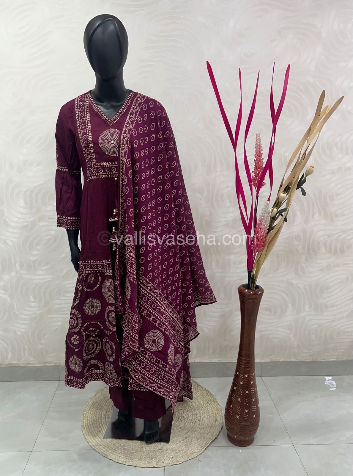 Anarkali - Wine Shade - Salwar, Kameez & Duppatta(3pc)- Fancy Cotton - VVRAS001