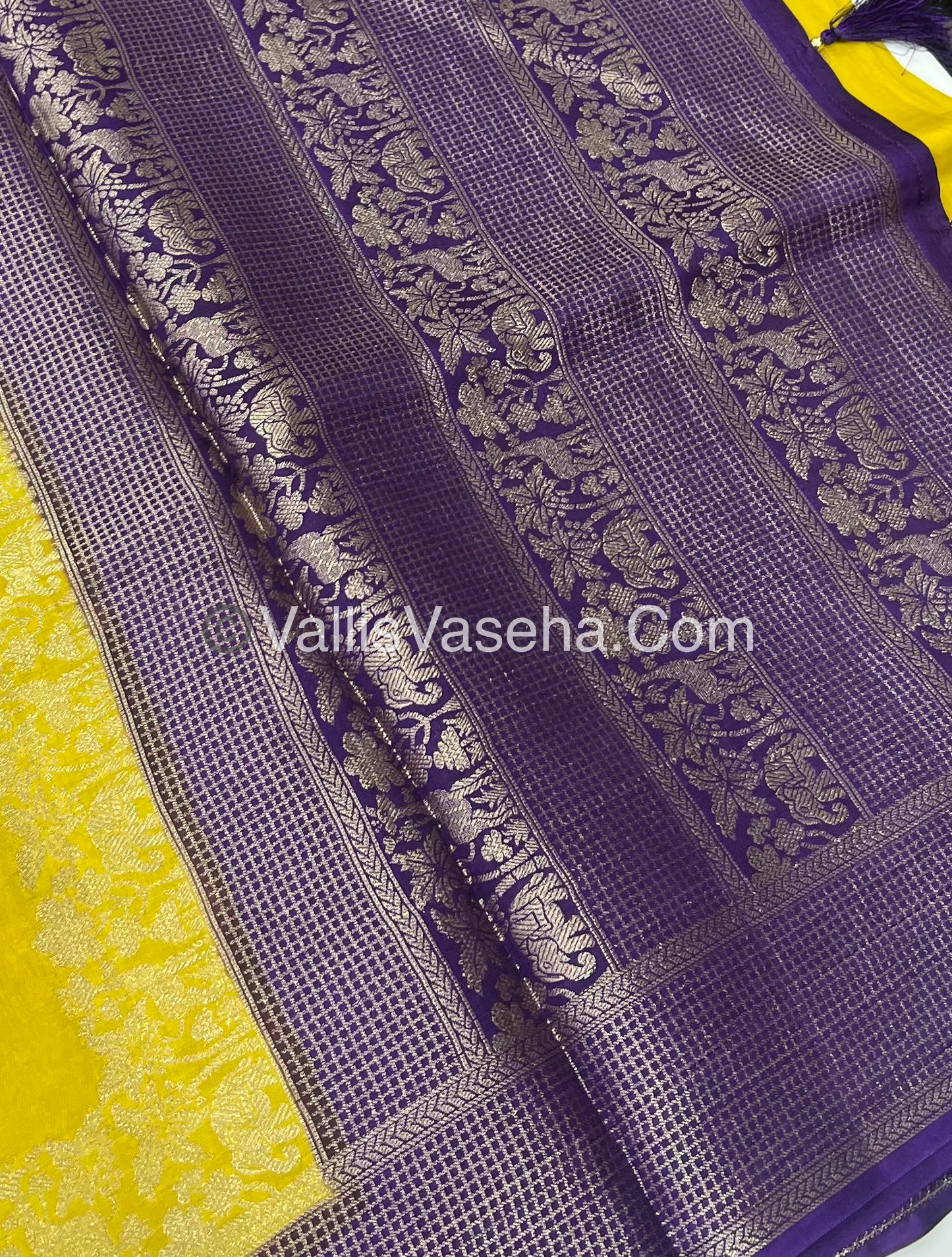 Russian Viscose - Premium Viscose Saree - VVRVS001