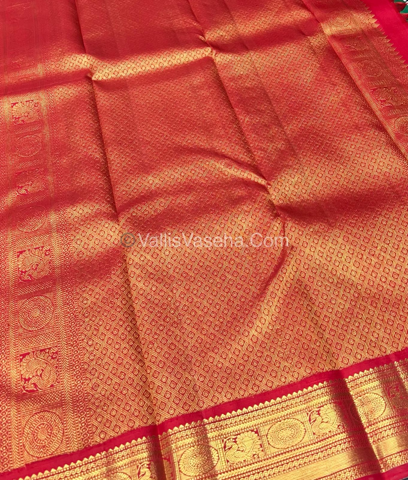 Pure Kanchipuram Silk Saree - Green & Red Combo - VVPS011