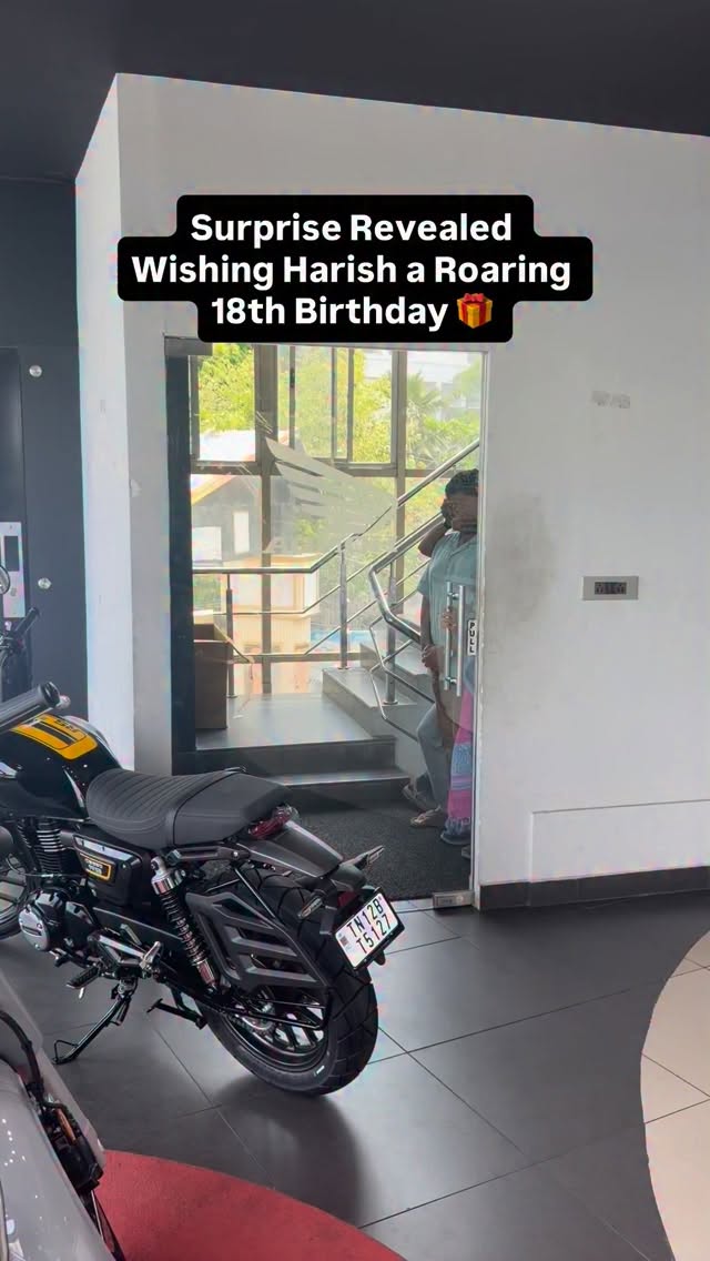Surprise Revealed 🎁🎁… Happy Roaring 18th Birthday 🎂 Harish Kutty...