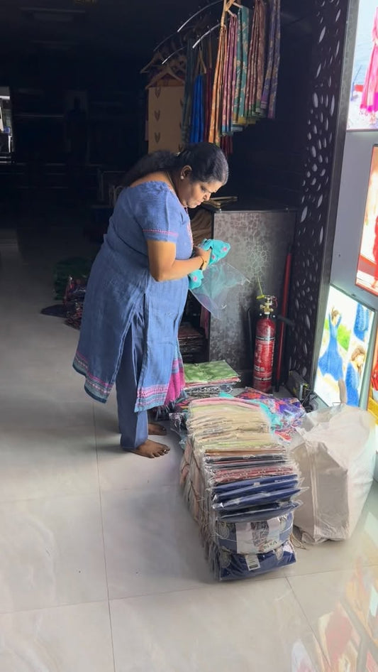Weekend Special
❌No WhatsApp Reply ❌

Shop Location:
Vallis Vaseha
...