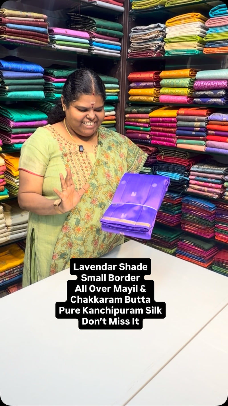 Search Code:- VVPS050
Classy & Elegant - Pure Kanchipuram Silk Sare...