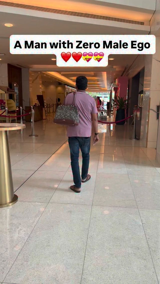A Man with Zero Male Ego ❤️❤️💝💝
#gemhusband 
#zeromaleego 
#hubby...