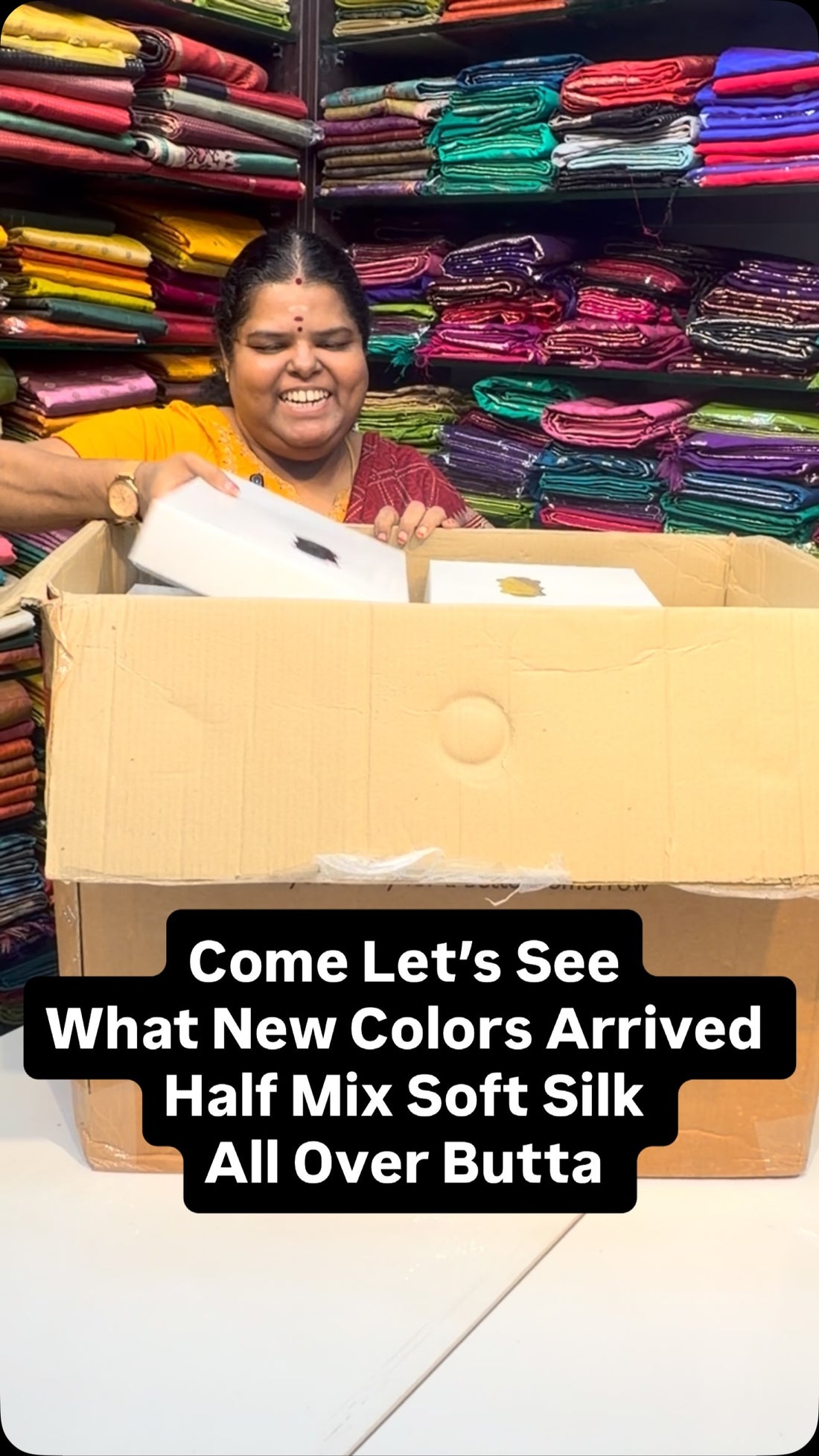 Half Mix Soft Silk | Flat 8% less Now | Book Soon

Vallisvaseha.com...