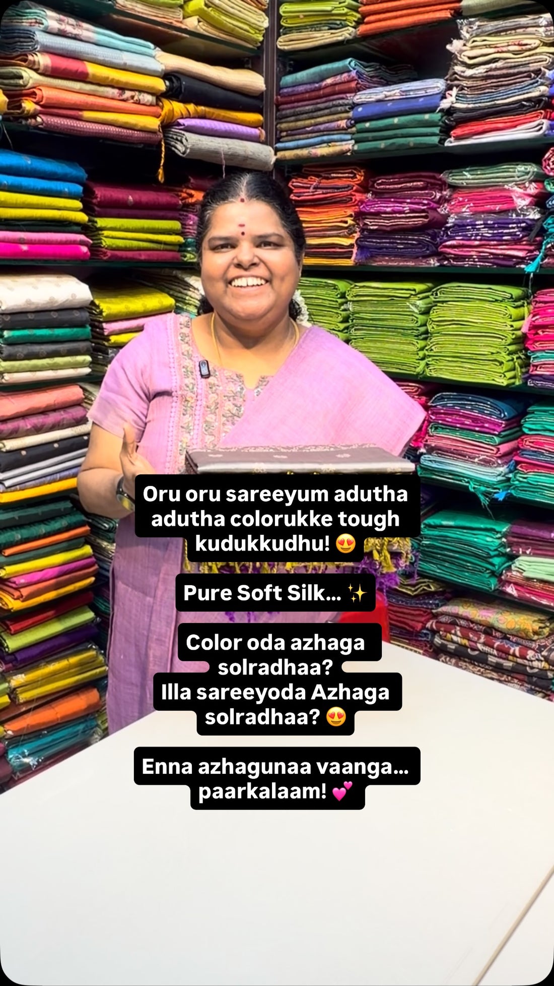 Oru oru sareeyum adutha adutha colorukke tough kudukkudhu! 😍

Colo...