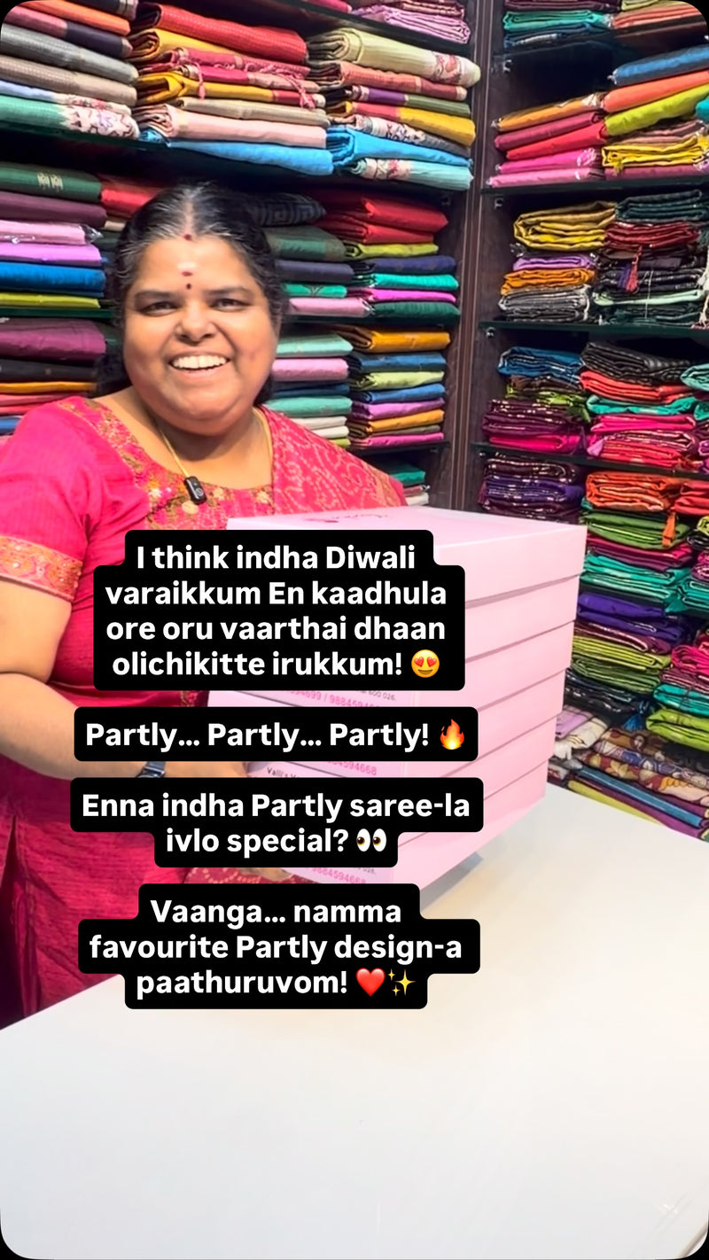 I think indha Diwali varaikkum En kaadhula ore oru vaarthai dhaan o...