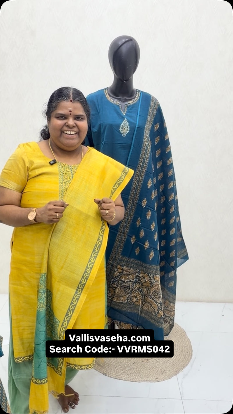Readymade - Pure Cotton 3 pc set - Kalamkari bottom 

Size:- M to 2...