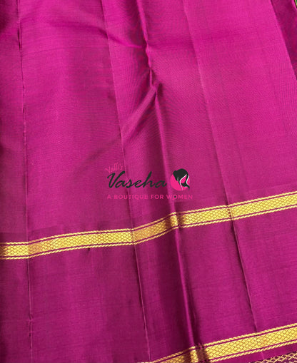 Pure Kanchipuram Silk Saree - Green & Purplish Pink Combo - VVPS037