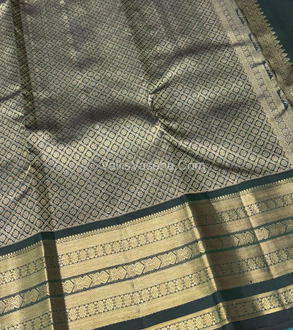 Pure Vintage Korvai Kanchipuram Silk Saree - Light Green & Dark Green Combo - VVPS032