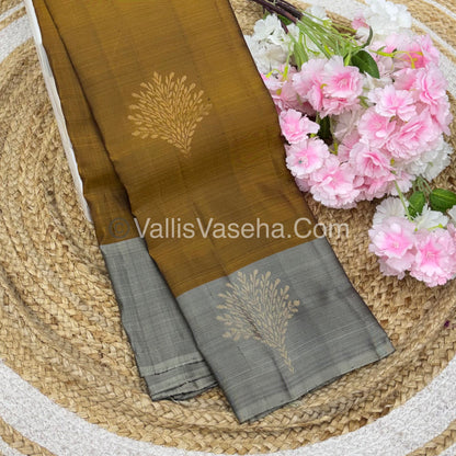 Half Mix - Pure Soft Silk Saree - VVPSS075