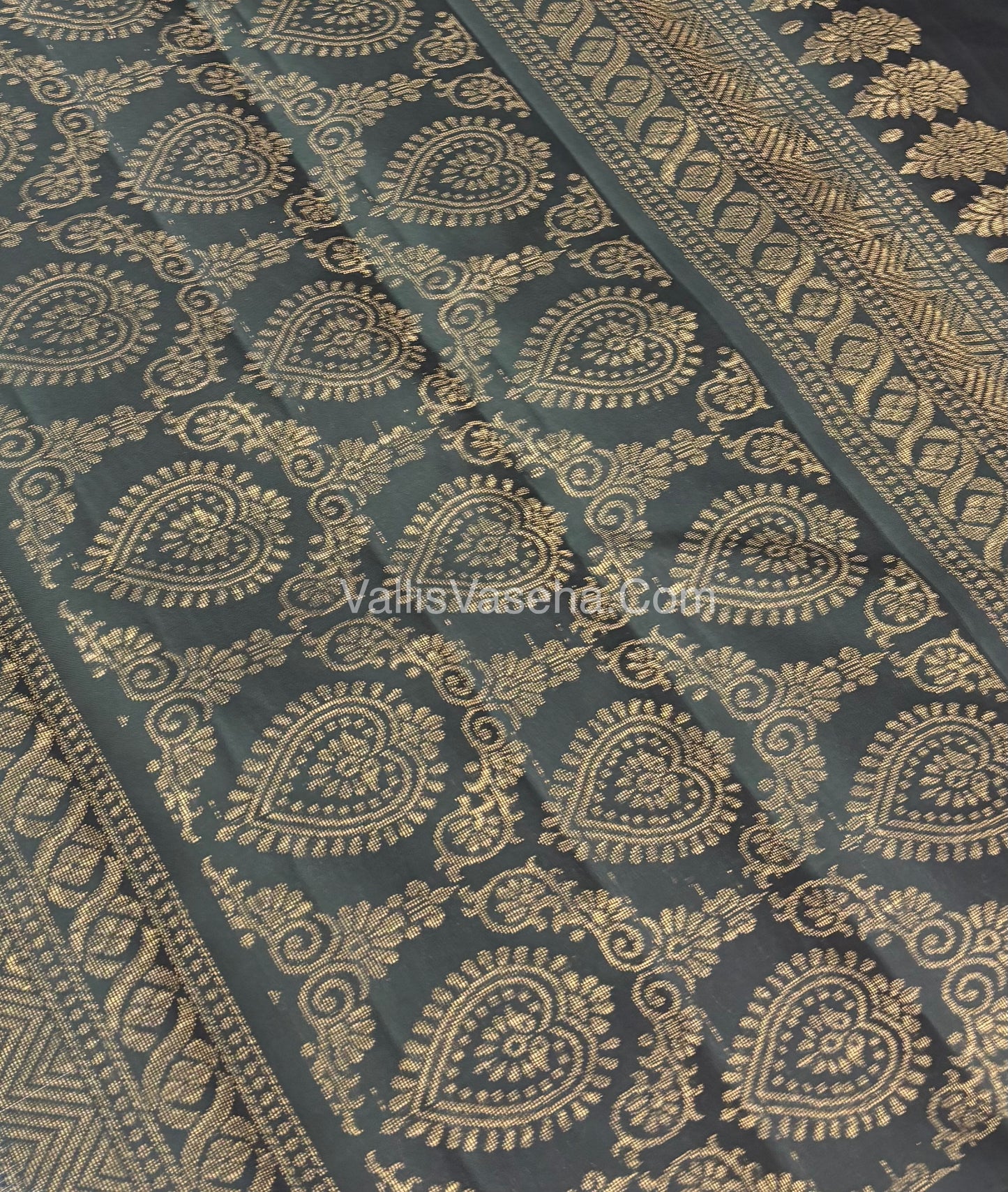 Half Mix - Pure Soft Silk Saree - VVPSS054