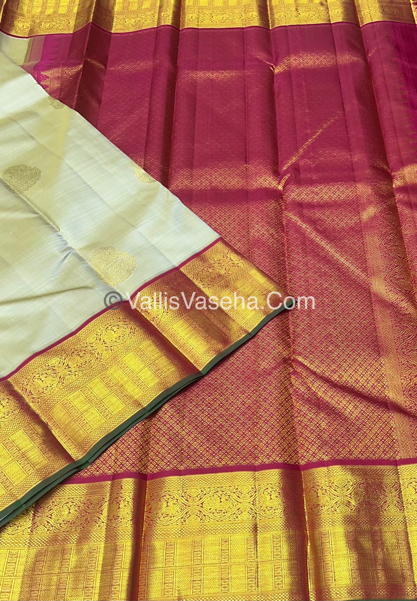 Pure Vintage Korvai Kanchipuram Silk Saree - Cream & Maroon Combo - VVPS006