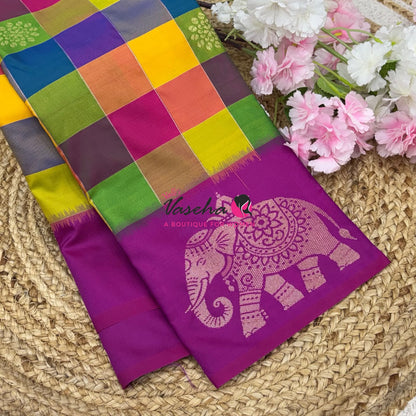 Semi Soft Silk  - Madras Checks Pattern - Purplish Pink Shade  - VVSSS042