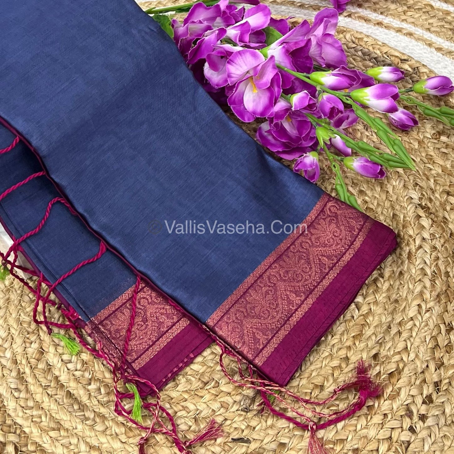 Dhaka Cotton Saree - VVDCS001