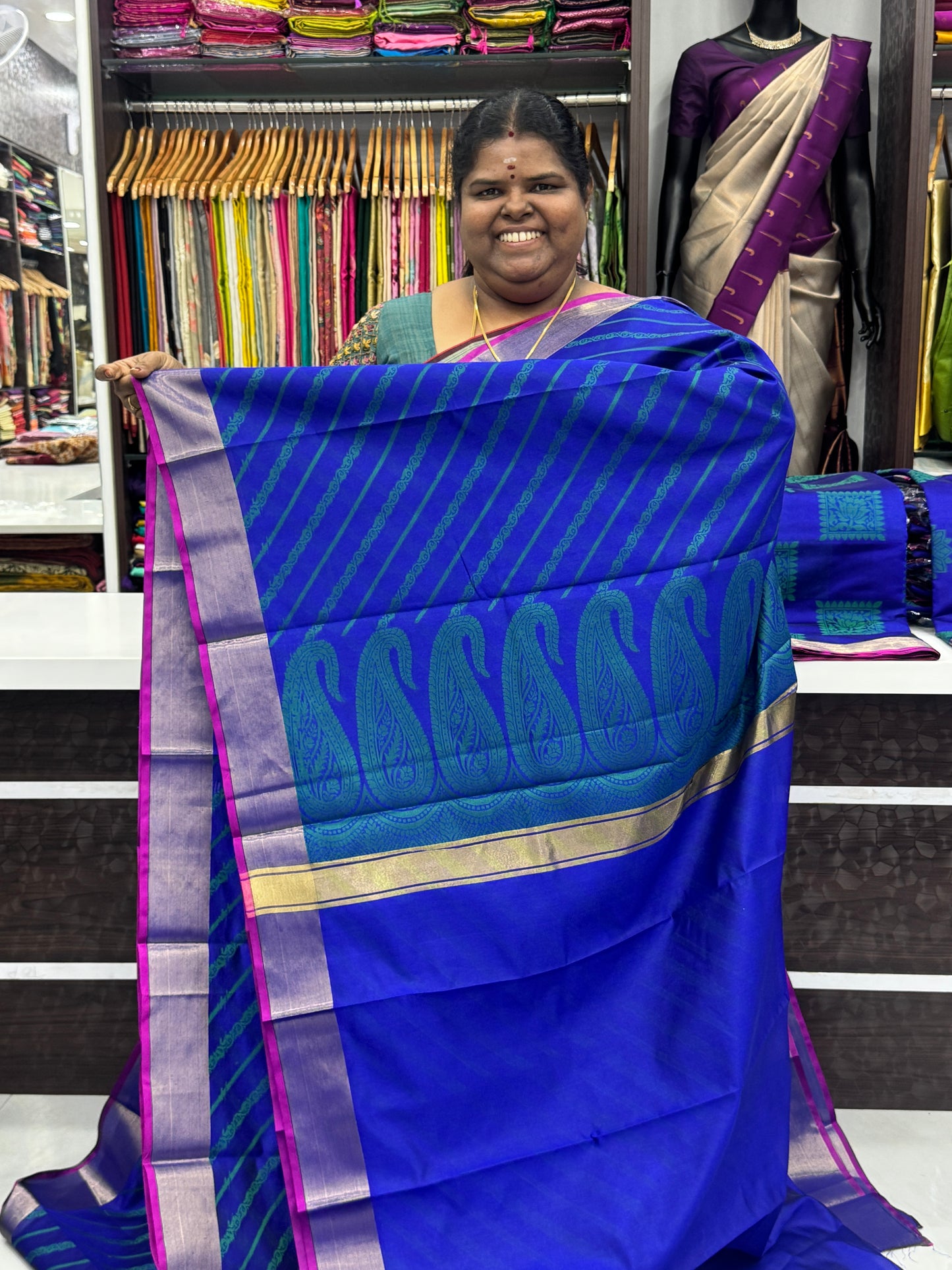 Banarasi - Kora Tanchoi - Semi Soft Silk Saree - VVKTS001