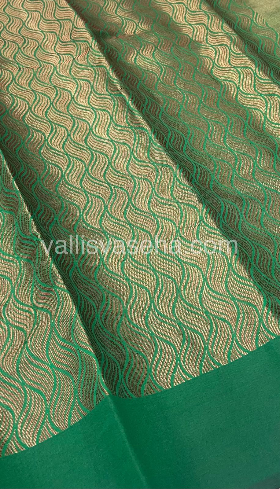 Banarasi - Copper Zari Saree - VVCZ001