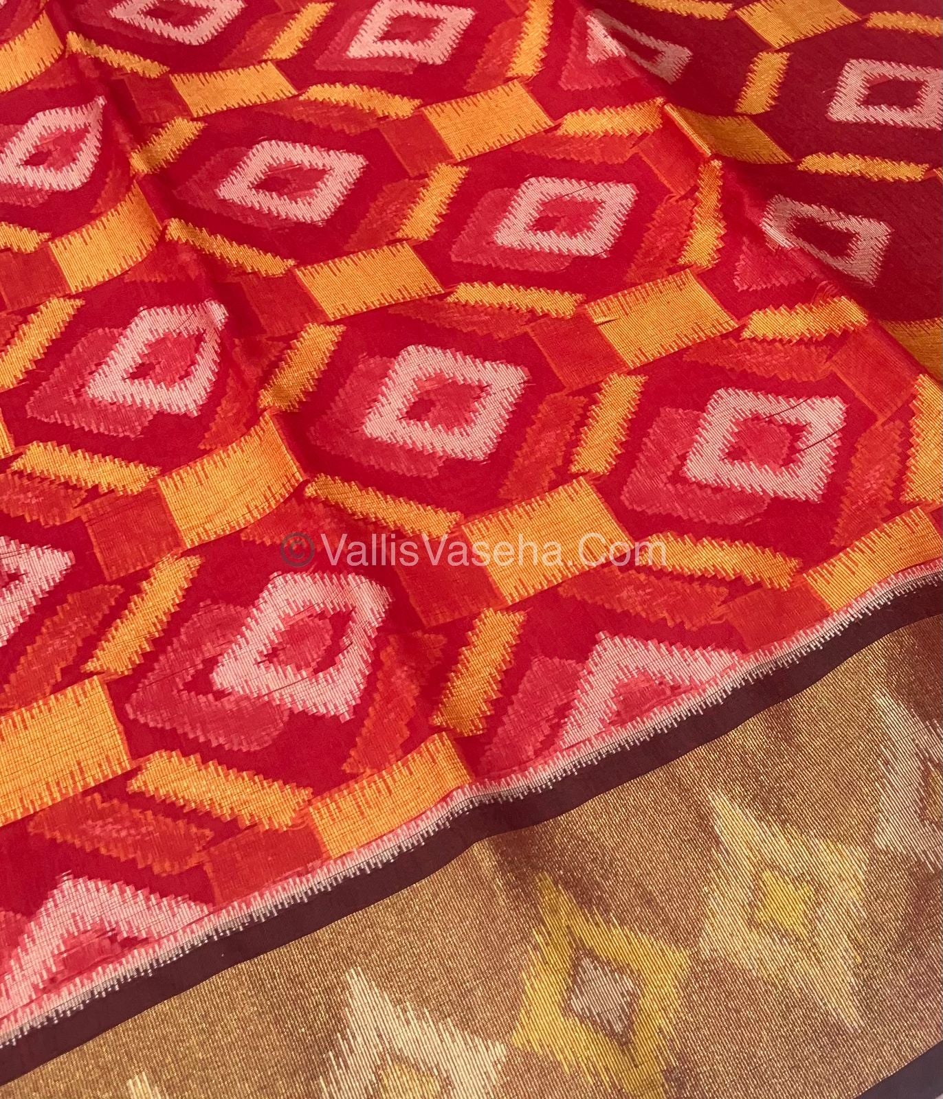 Banarasi Pochampally Weaving Semi Soft Cotton Saree - Red with Black - VVBPS001