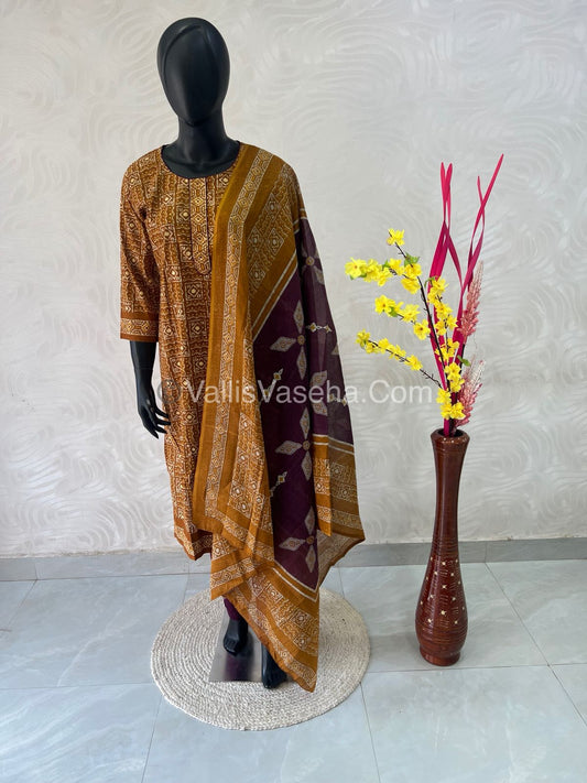 Ready Made - Salwar, Kameez & Duppatta(3pc) - Batik Printed - VVRBS006