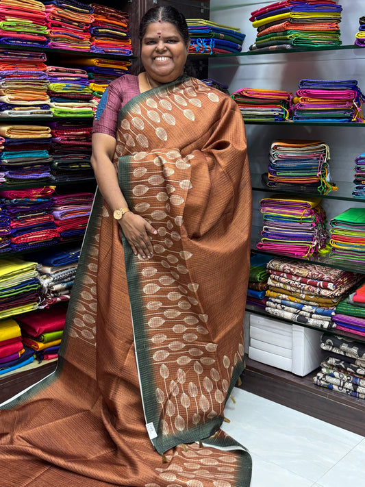 Art Tussar / Art Silk - Orange & Green  Shade - VVATS001