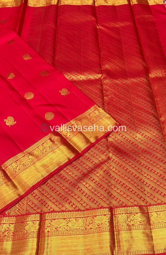Pure Kanchipuram Silk Saree - Red Shade  - VVPS022