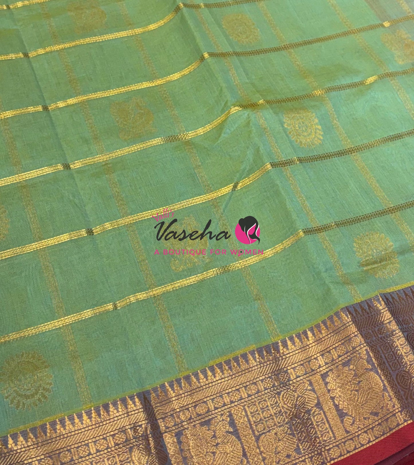 Pure Silk Cotton Saree - Mayil & Chakkaram Design - Dual Tone Green & Red Shade  -VVMC003