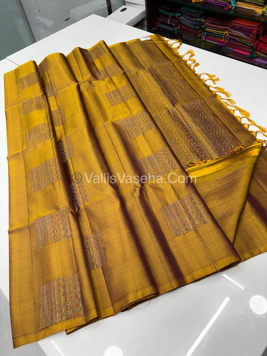 Pure Soft Silk Saree - Border Less - Venthayam (Yellow) Shade - Multi Color Zari Weaving - VVPSS055