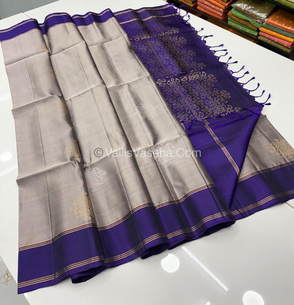 Pure Soft Silk Saree - Kolam Design creamish Grey with purple shade  - VVPSS074