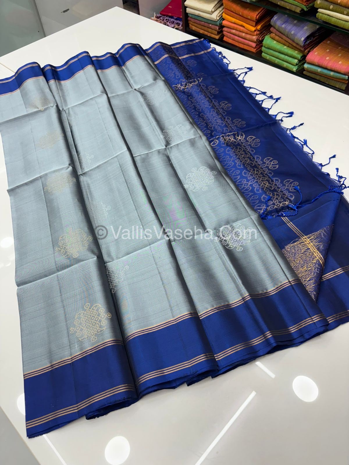 Pure Soft Silk Saree - (1.75 warp) Kolam Design - Shade Of Grey & Blue Shade - VVPSS074